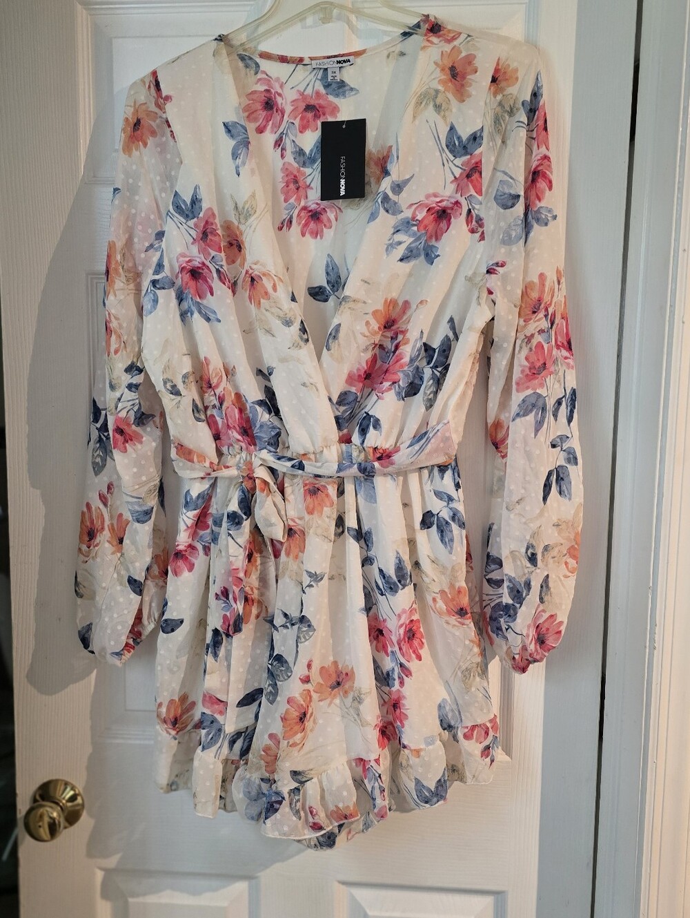 Fashion Nova Plus 3X Floral Swiss Dot Wrap Romper NWT